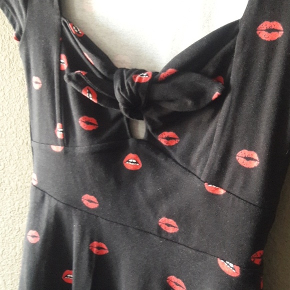 Lipstick Dress - Picture 2 of 3